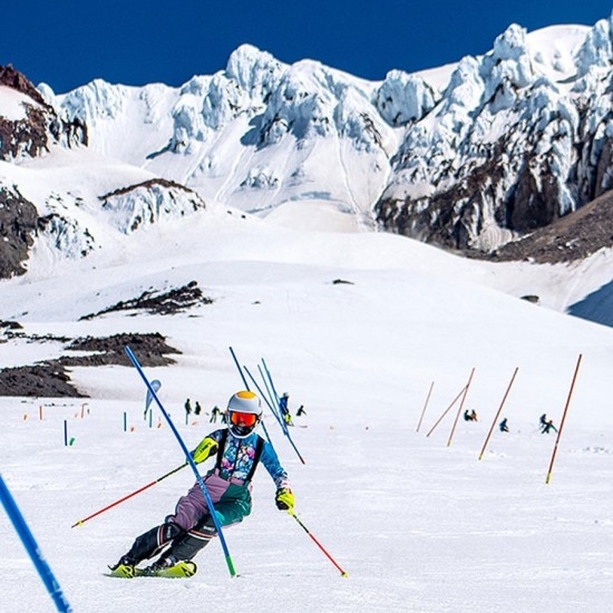 YOUTH PERFORMANCE CAMPS ROUNDING AT FLAG AT TIMBERLINE SUMMER SNOW CAMP