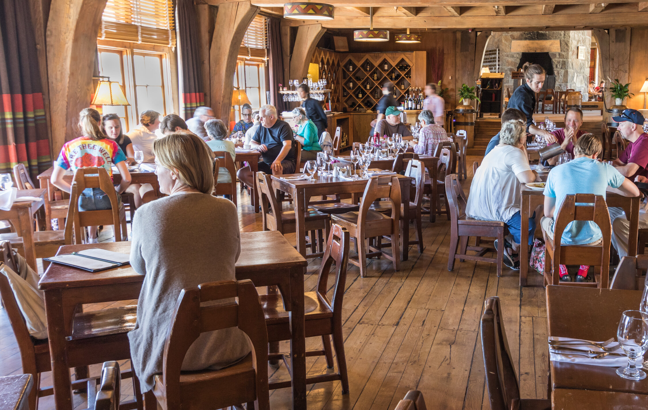Breakfast in the Cascade Dining Room