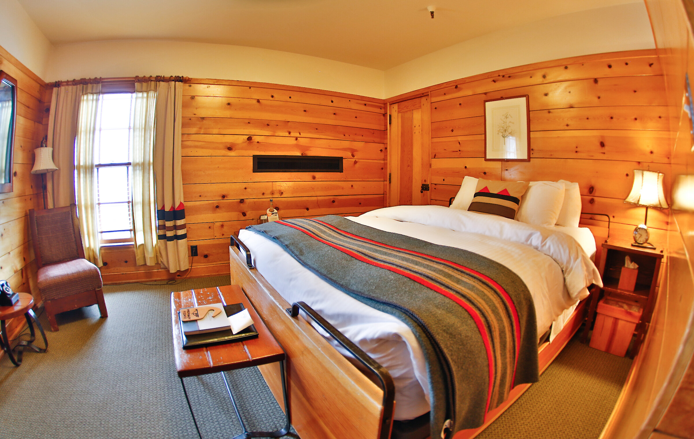 Queen room at Timberline Lodge
