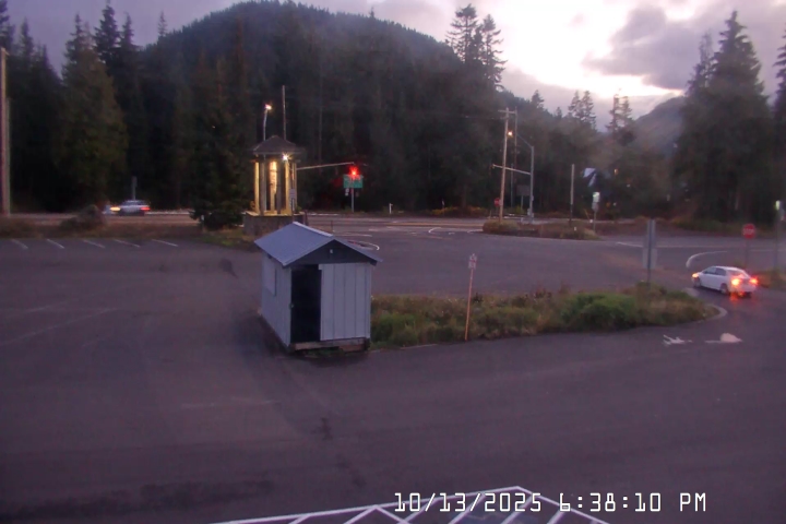 Live Feed: Summit Pass Shuttle