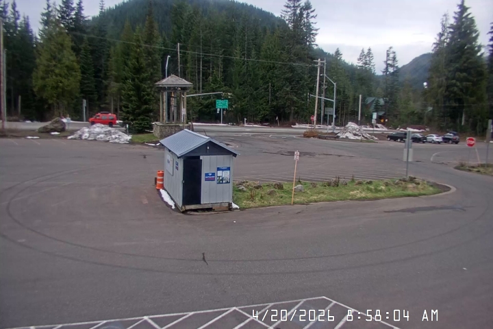 Live Feed: Summit Pass Shuttle