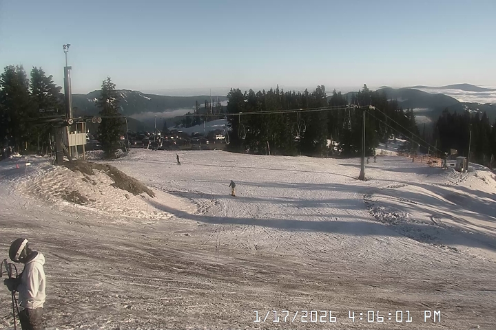 Live Feed: Bruno's Lift Camera